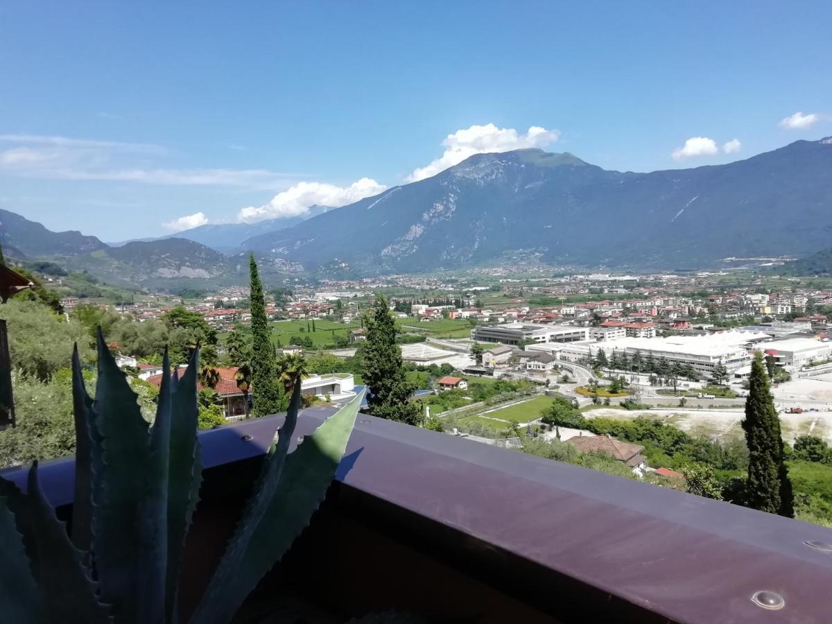 Lake & Castle View Apartment Рива-дель-Гарда Экстерьер фото